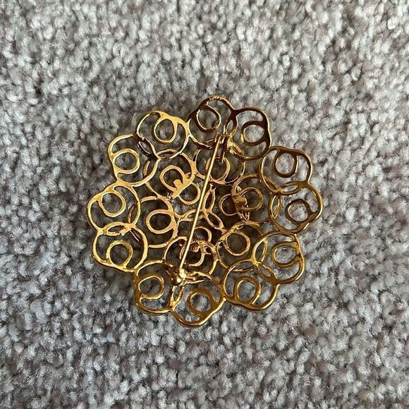 Premier Designs Gold Pendant - Picture 3 of 3